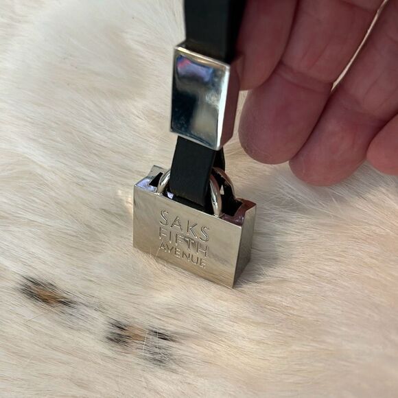 Saks Fifth Avenue Mini Purse Keychain - Picture 4 of 5